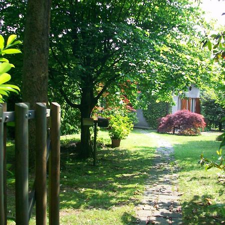 B&B L'Albero Maestro Orsenigo ภายนอก รูปภาพ